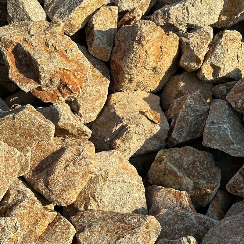 Granit rose recyclé 80/200 pour enrochement décoratif de jardin